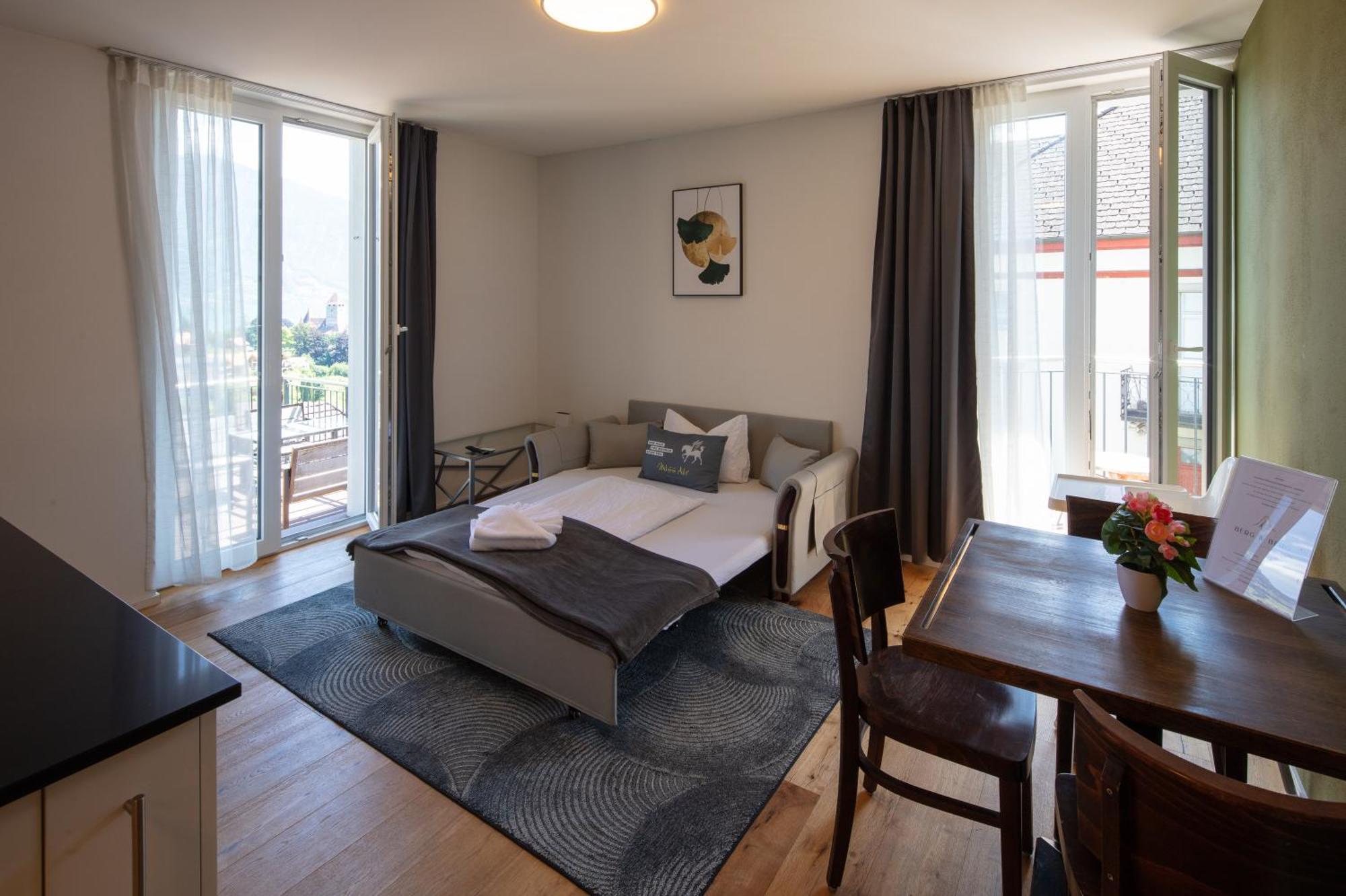 Berg & Berg Apartments - Spiez Self-Check-In Экстерьер фото